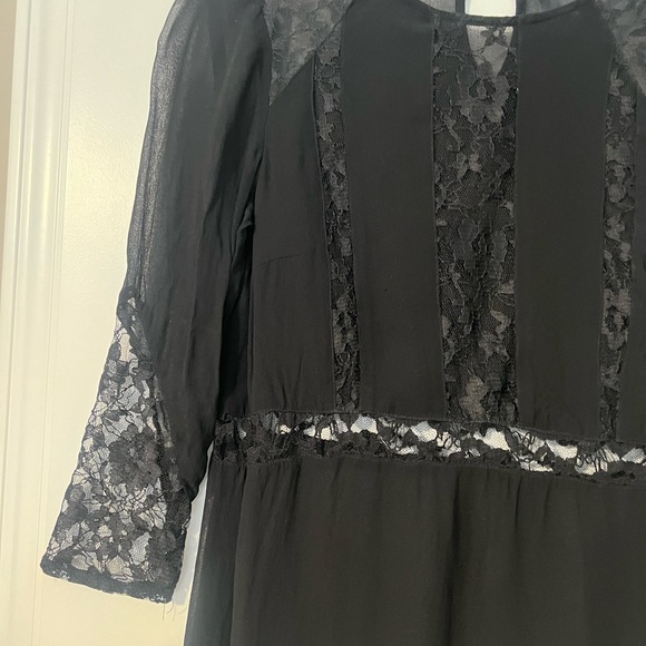 H&M Top - Picture 3 of 4